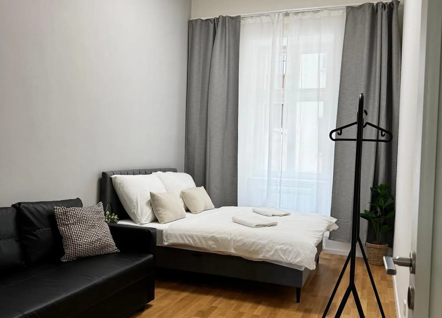 Apartamento Newly Appartment At Muzeum Praga República Checa